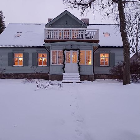 Juras Maja Ausekli Hotel Kaltene Екстериор снимка
