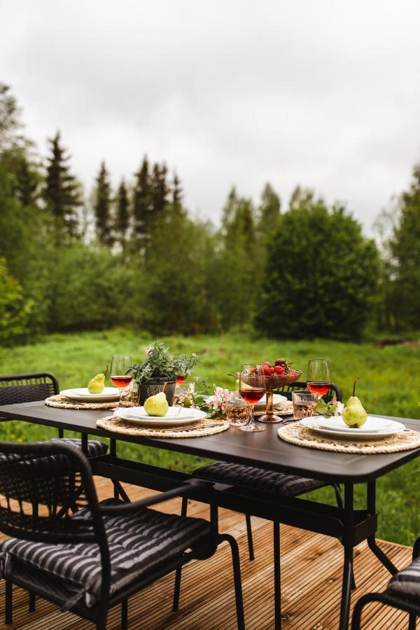 Juras Maja Ausekli Hotel Kaltene Екстериор снимка